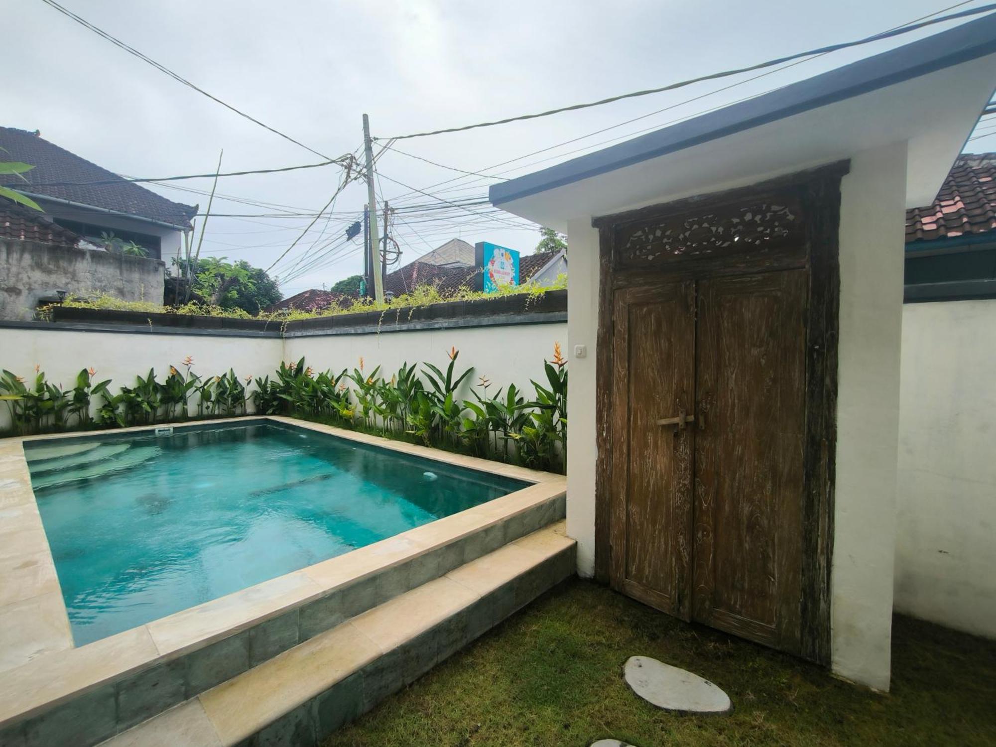 Ken Ken * Seminyak (Bali)